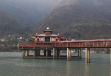 Dhari Devi: धारी देवी मंदिर – आस्था, रहस्य और शक्ति का अद्भुत संगम